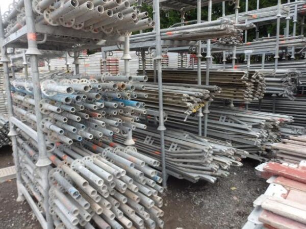 Echafaudage multidirectionnel Allround Layher - Lot 500m² – Image 9