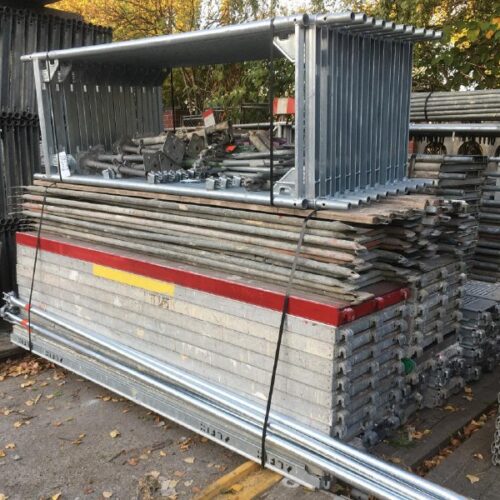 Échafaudage Layher Blitz Facadier – Lot 180 m²