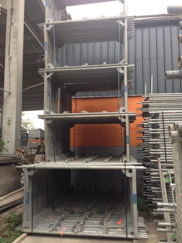Échafaudage Layher Blitz Facadier – Lot 150 m² – Image 7