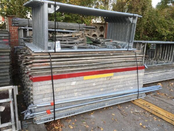 Échafaudage Layher Blitz Facadier – Lot 180 m² – Image 2