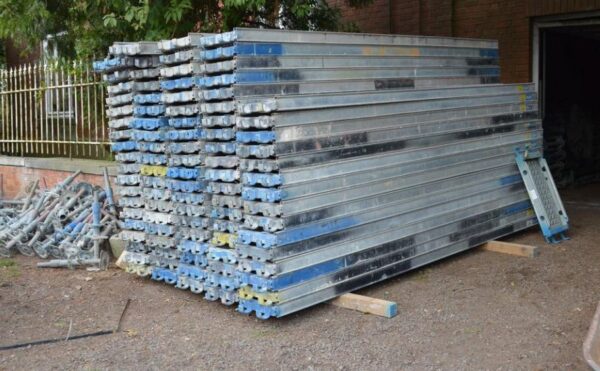 Echafaudage multidirectionnel Allround Layher - Lot 500m² – Image 10