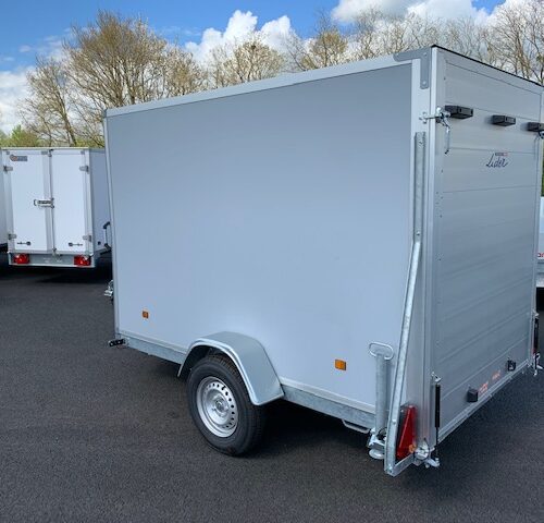 FOURGON LIDER 42960 – 260 x 155 x 177 cm – 1350 kg Freiné
