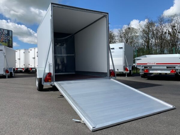 FOURGON LIDER 42960 – 260 x 155 x 177 cm – 1350 kg Freiné – Image 2