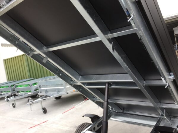 BENNE SARIS K1 276 150 2000 2 – Electrique – PTAC 2000 kg – Image 6